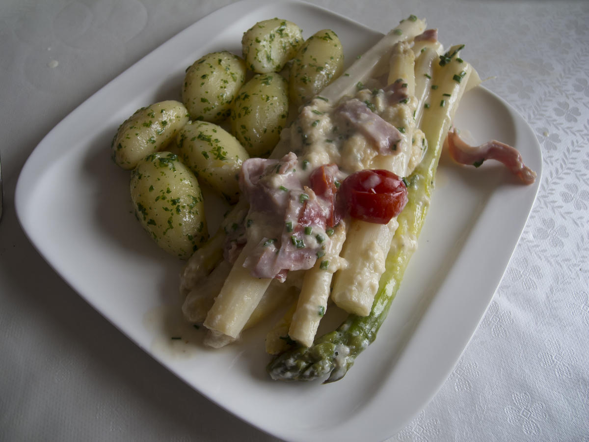 Spargel Gratin mit Petersilienkartoffeln - einfach - von Lady-Foxy