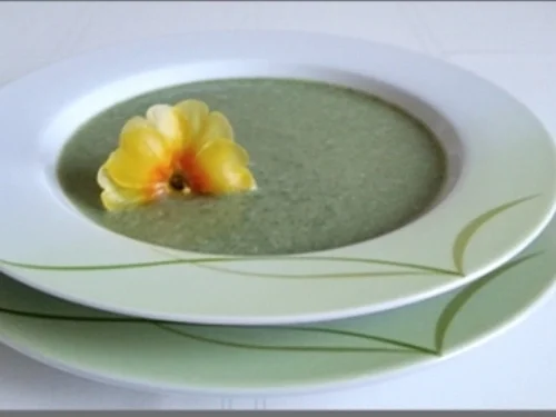 Rezept: Cremige Bärlauch -Mangold-Suppe Bild Nr. 96 Cremige Bärlauch -Mangold-Suppe - Rezept - Bild Nr. 96