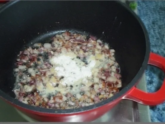 Rezept: Cremige Bärlauch -Mangold-Suppe Bild Nr. 101 Cremige Bärlauch -Mangold-Suppe - Rezept - Bild Nr. 101