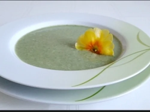 Rezept: Cremige Bärlauch -Mangold-Suppe Bild Nr. 101 Cremige Bärlauch -Mangold-Suppe - Rezept - Bild Nr. 101