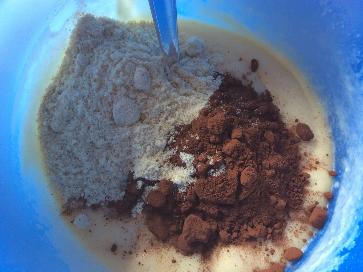 Rezept: Schoko-Apfel-Erdmandel-Muffins Bild Nr. 96 Schoko-Apfel-Erdmandel-Muffins - Rezept - Bild Nr. 96