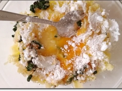 Kartoffel-Mangold  Frikadellen  an Mangold-Tomaten Salat - Rezept - Bild Nr. 94