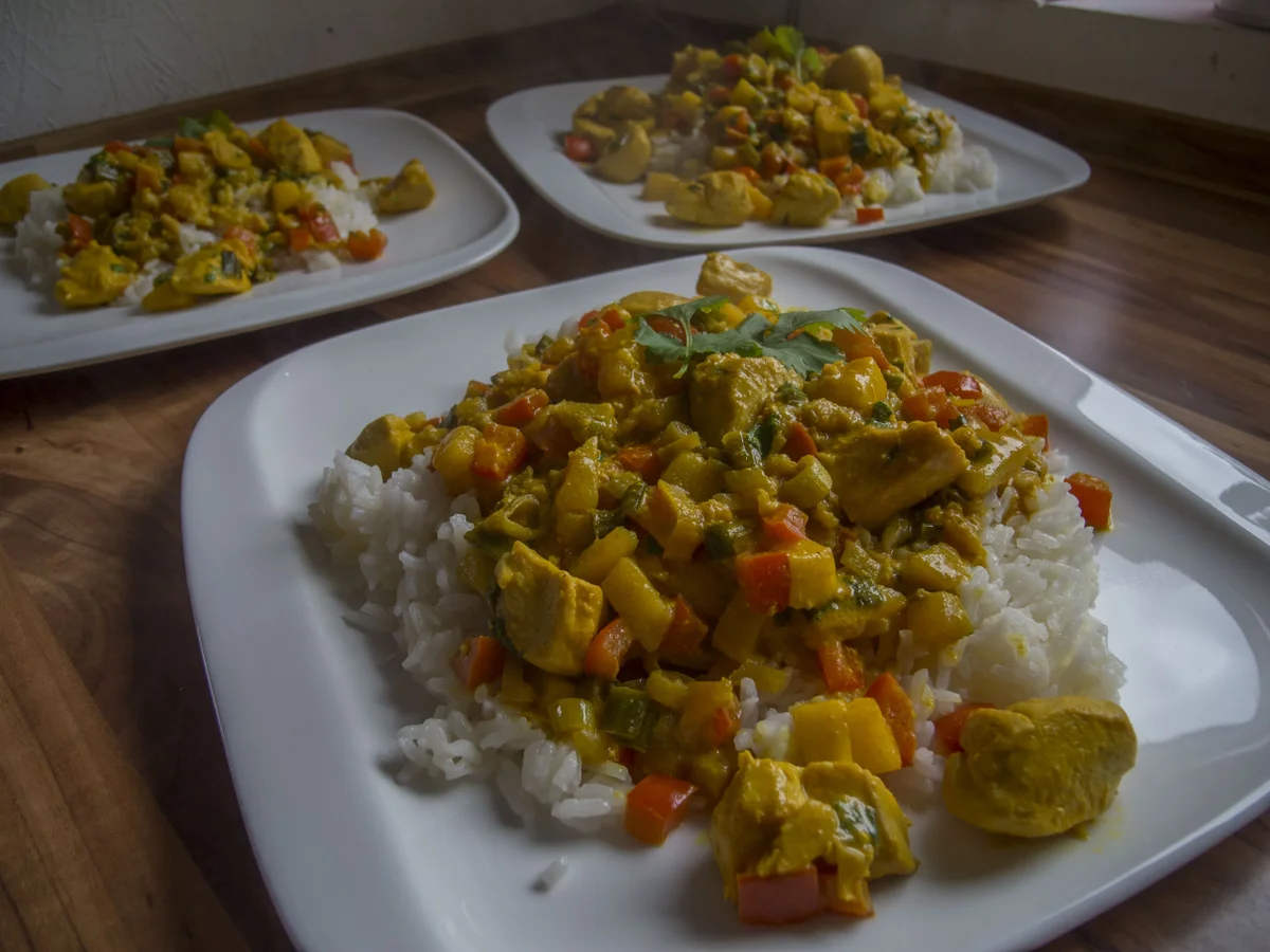 Rezept: Exotisches Hähnchencurry mit Jasmin-Reis Bild Nr. 95 Exotisches Hähnchencurry mit Jasmin-Reis - Rezept - Bild Nr. 95