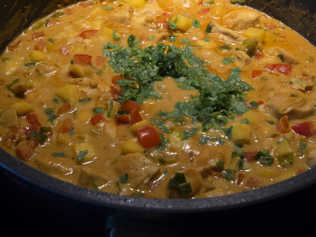 Exotisches Hähnchencurry mit Jasmin-Reis - Rezept - Bild Nr. 101