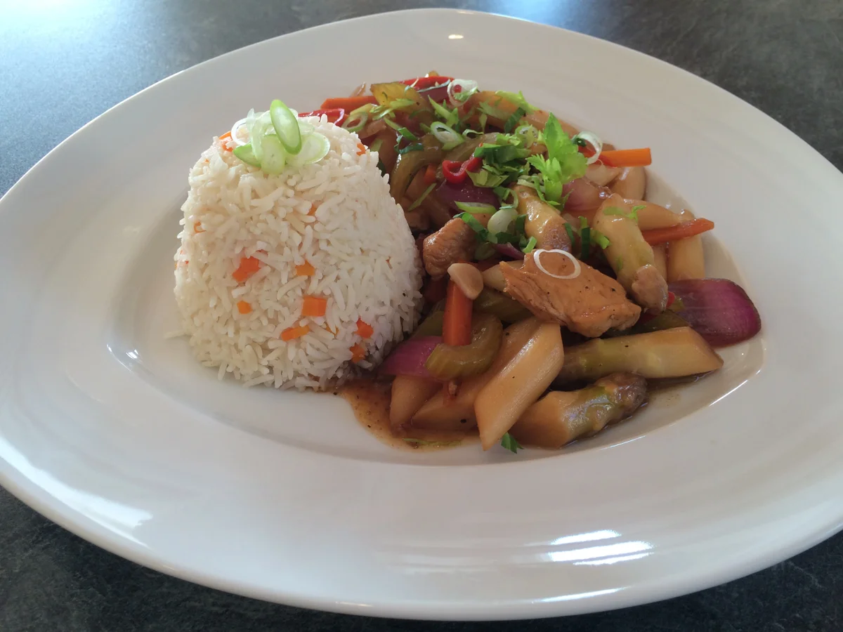 Rezept: Hähnchenbrust mit Spargel aus dem Wok Bild Nr. 96 Hähnchenbrust mit Spargel aus dem Wok - Rezept - Bild Nr. 96