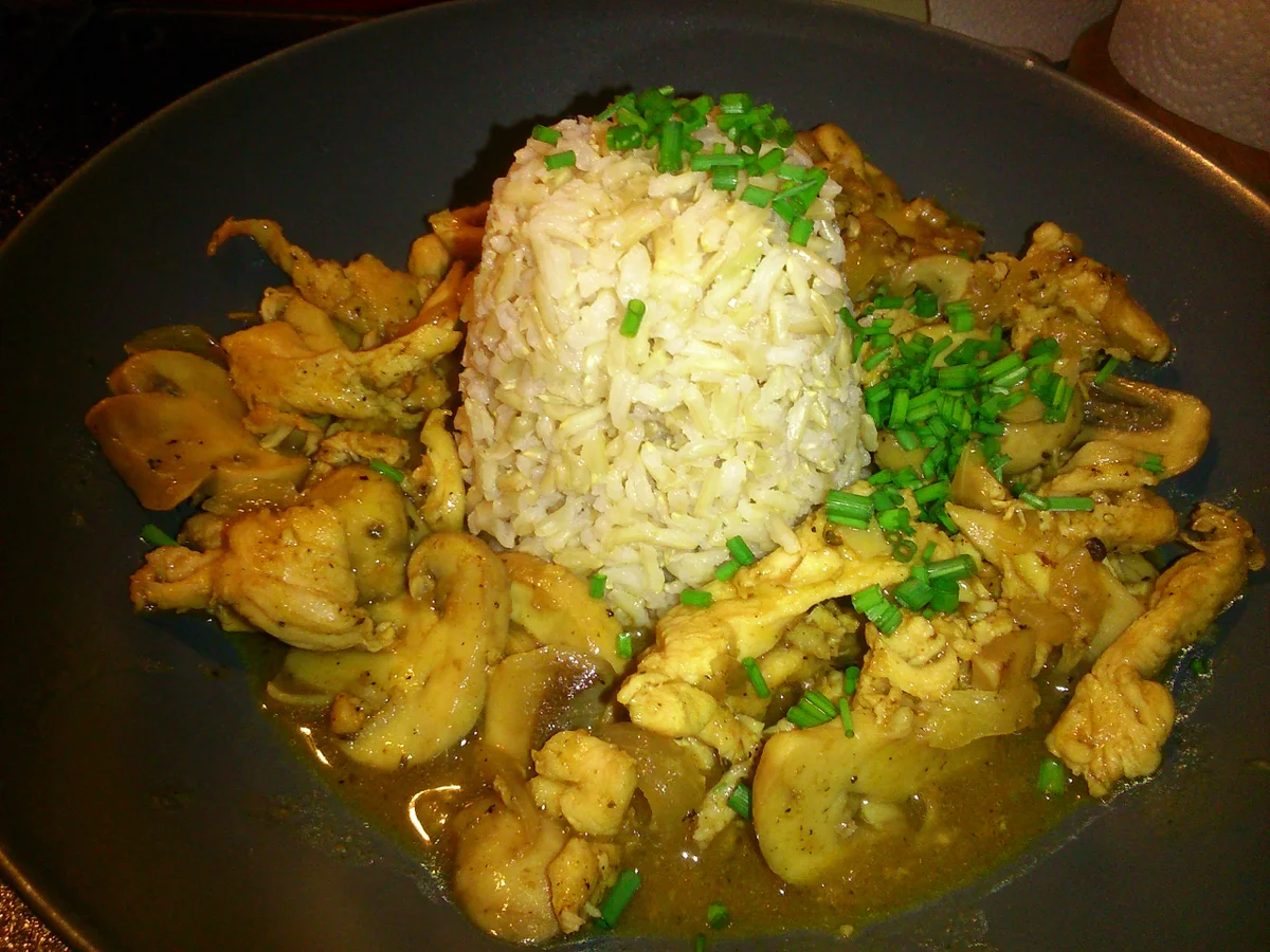 Pfeffriges Hähnchen in Weißwein-Champignonsoße - Rezept - Bild Nr. 94