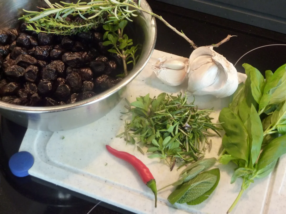 Rezept: Vorrat : Robert's eingelegte schwarze Oliven Bild Nr. 43 Vorrat : Robert's eingelegte schwarze Oliven - Rezept - Bild Nr. 43