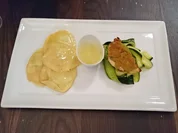 Rezept: Seeteufel unter der Pistazienkruste mit Erbsravioli und Vanille-Beurre-Blanc Bild Nr. 53 Seeteufel unter der Pistazienkruste mit Erbsravioli und Vanille-Beurre-Blanc - Rezept - Bild Nr. 53