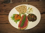 Fünf Varianten von Lachs, der Ziege, dem Huhn, dem Rind und den Linsen - Rezept - Bild Nr. 34