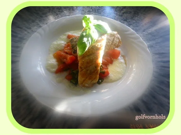 Zander mit geschmolzenen Tomaten und Buttermilchschaum - Rezept - Bild Nr. 49