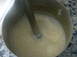 Zander mit geschmolzenen Tomaten und Buttermilchschaum - Rezept - Bild Nr. 50