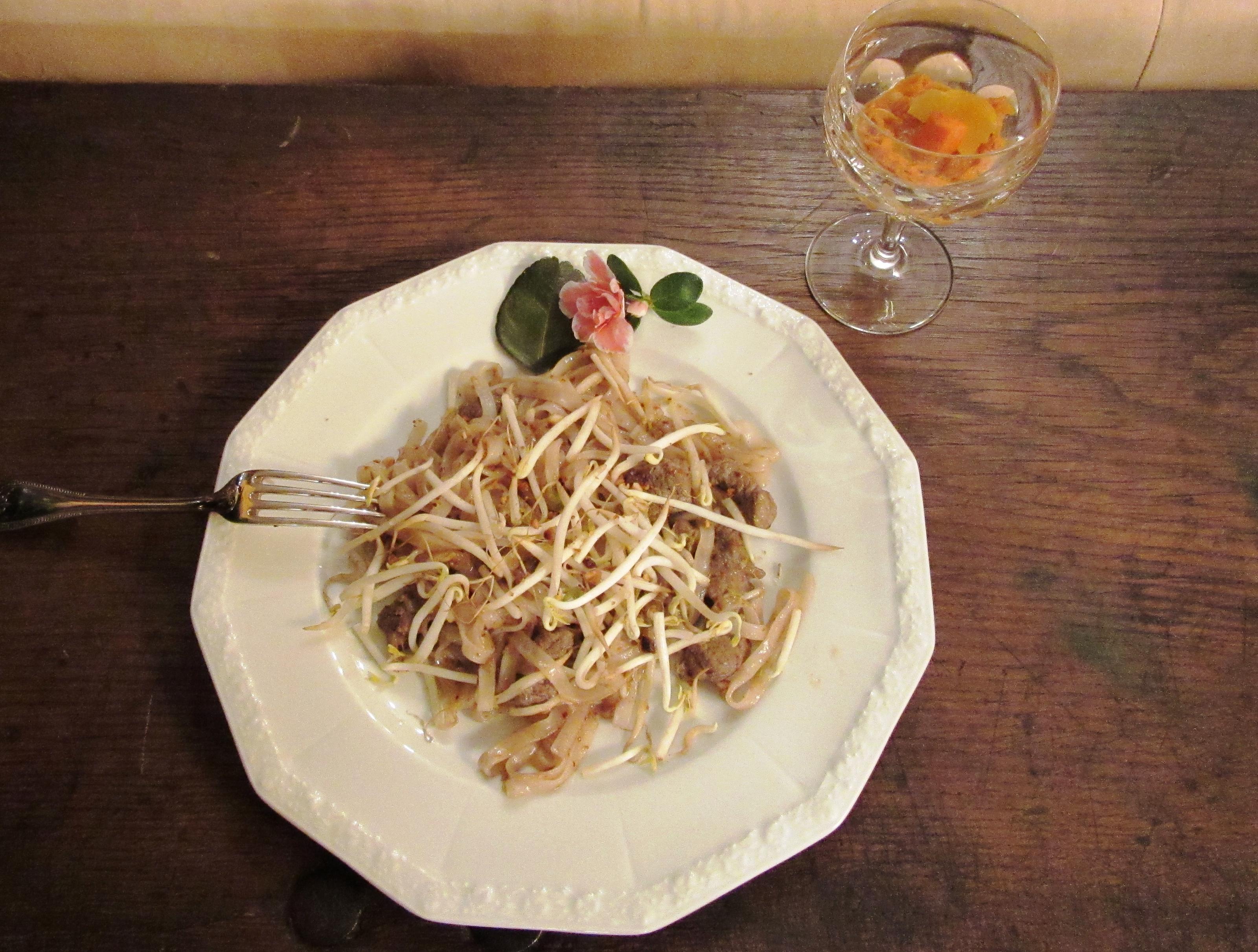 Bilder für Pad Thai und Thai-Salat - Rezept