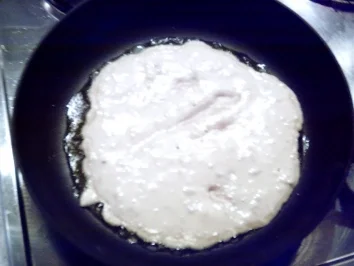 Rezept: Zwiebelpfannkuchen - gefüllt & überbacken Zwiebelpfannkuchen - gefüllt & überbacken - Rezept