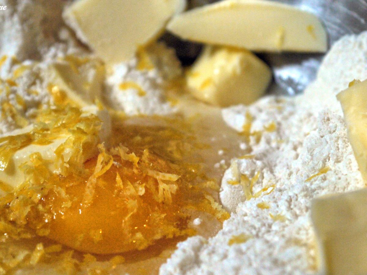 Rhabarber-Creme-Brulee-Tarte - einfach - 269 kcal/100g