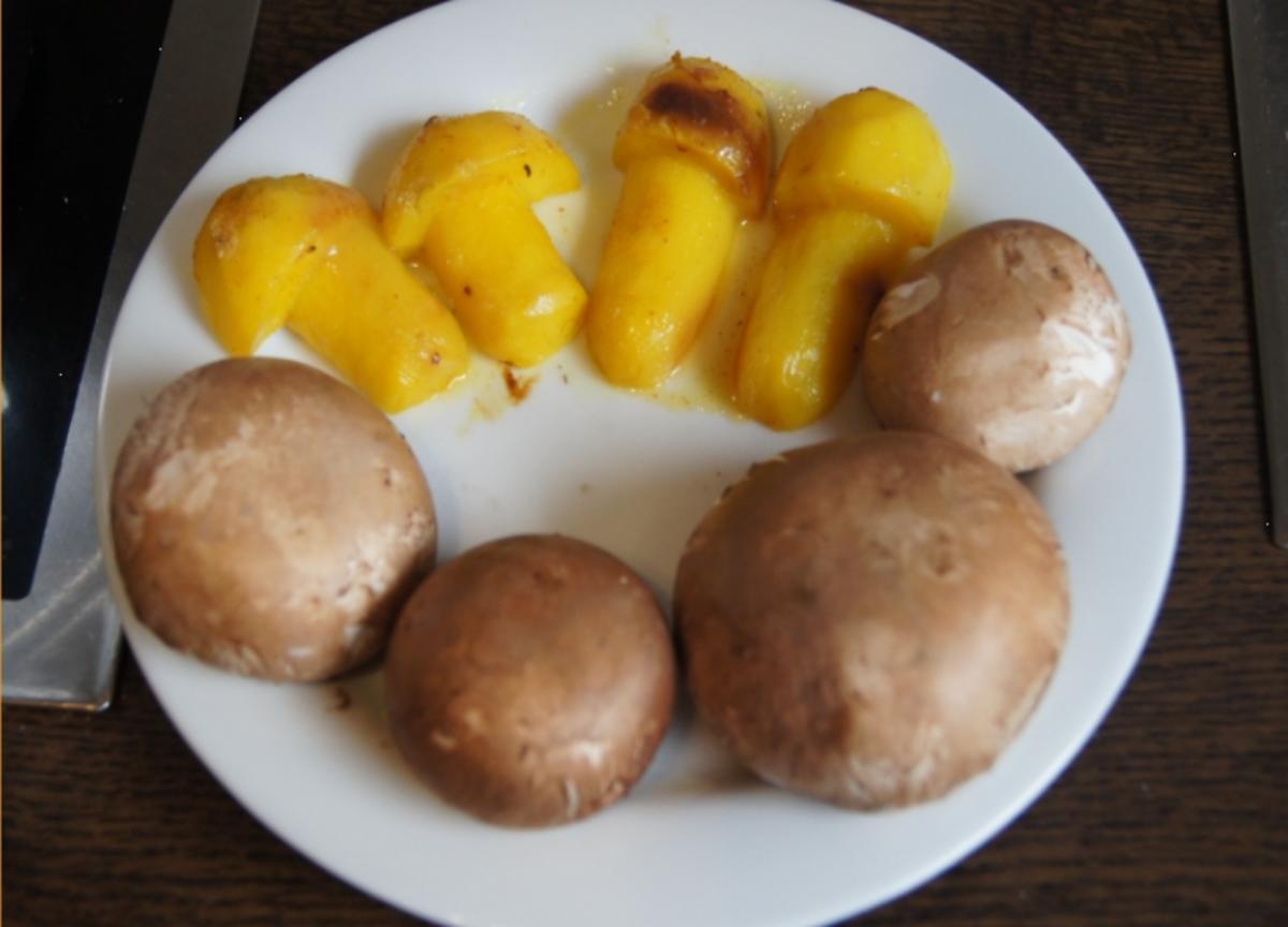 Putenschnitzel mit braunen Champignons und gebratenen Kartoffelpilzen - Rezept - Bild Nr. 31