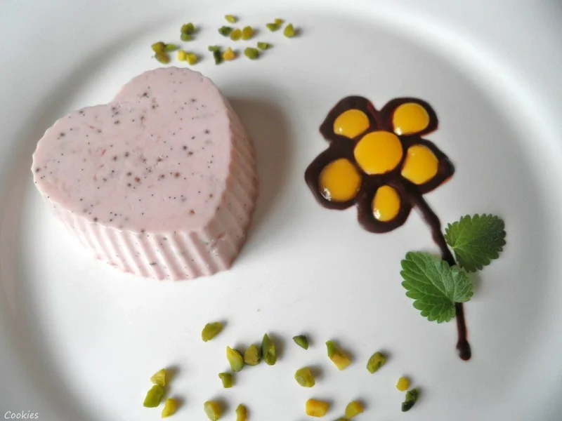 Rezept: Erdbeer Panna Cotta mit Mangosauce ... Bild Nr. 19 Erdbeer Panna Cotta mit Mangosauce ... - Rezept - Bild Nr. 19