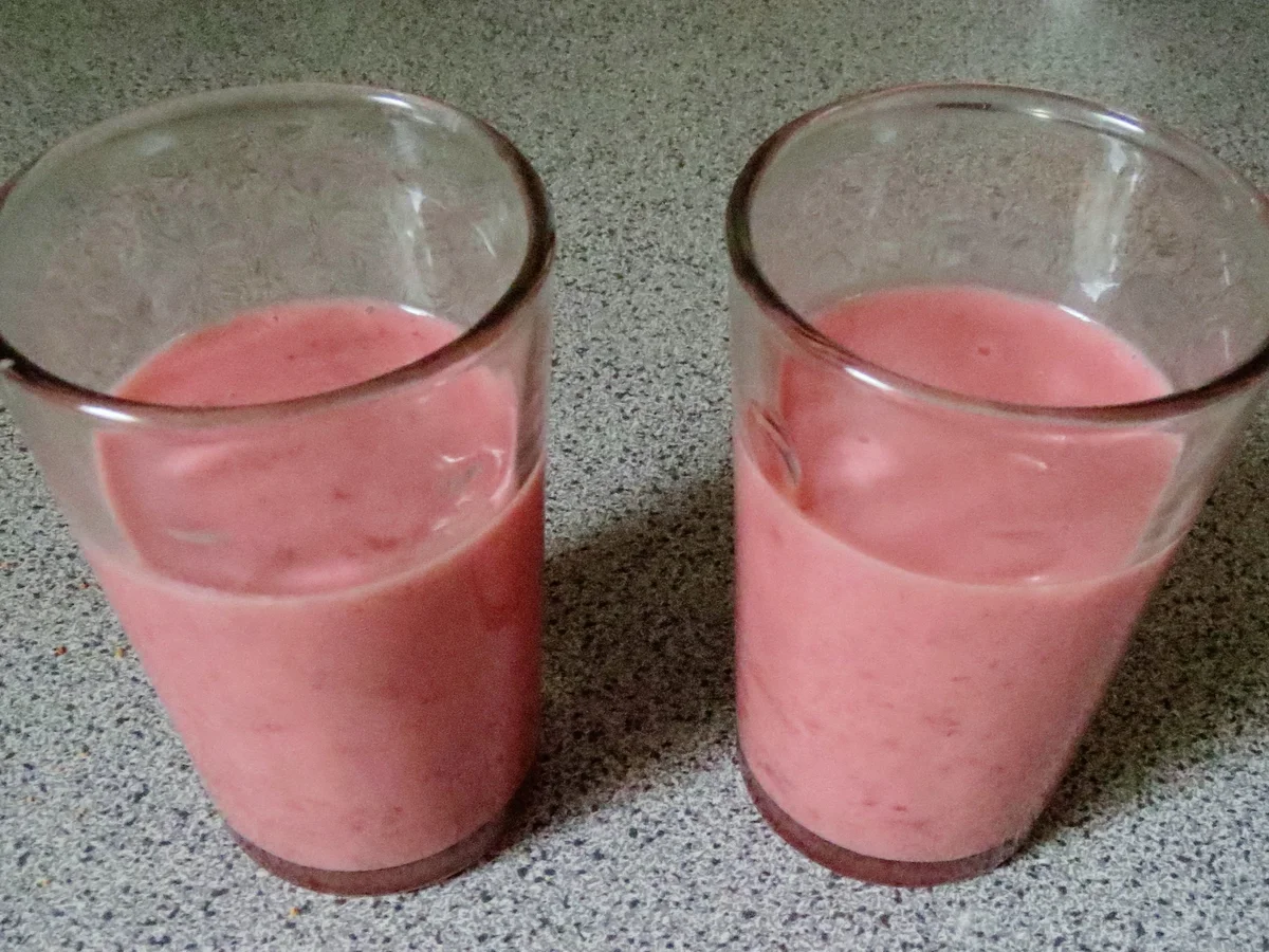 Rezept: Dessert: Erdbeer - Joghurt - Panna Cotta Bild Nr. 14 Dessert: Erdbeer - Joghurt - Panna Cotta - Rezept - Bild Nr. 14