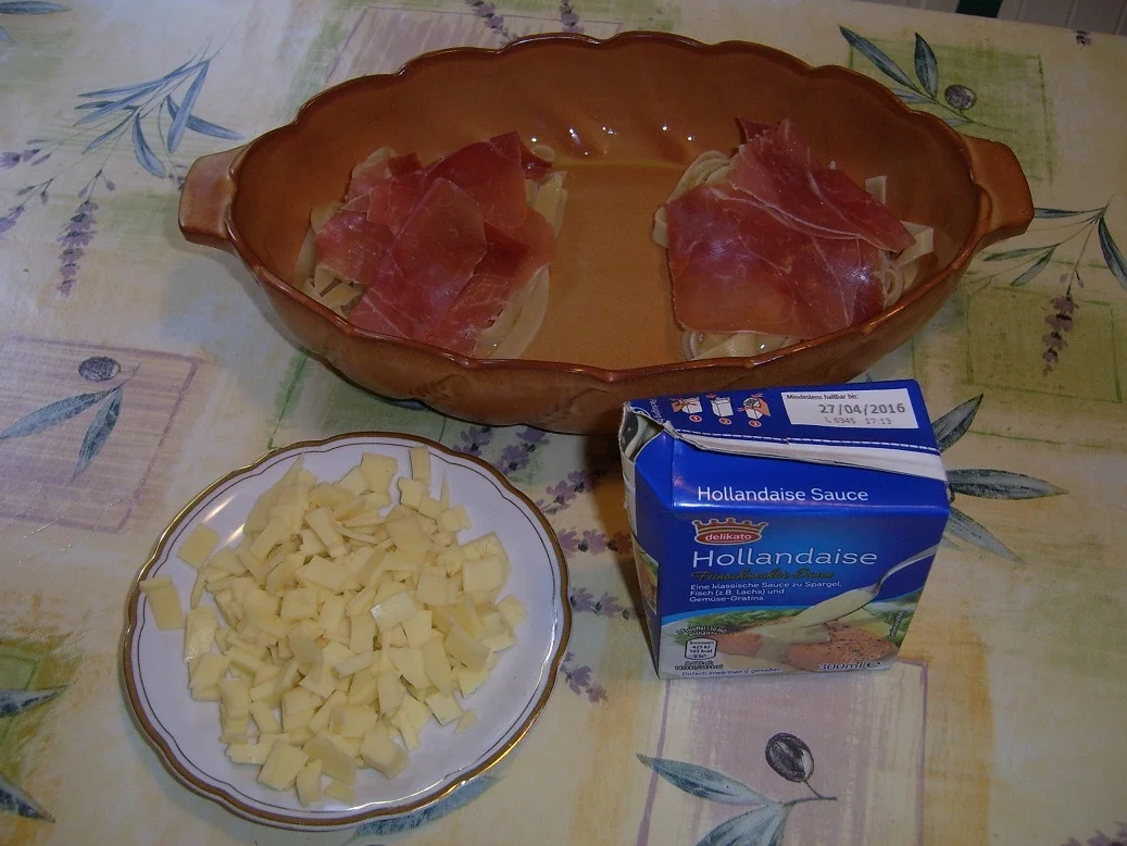 Grüner Spargel an Bandnudeln mit Seranoschinken und Hollandais - Rezept - Bild Nr. 33