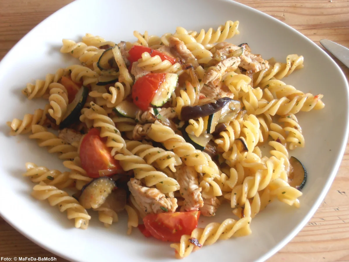 Rezept: Nudel-Gemüse-Pfanne Bild Nr. 27 Nudel-Gemüse-Pfanne - Rezept - Bild Nr. 27