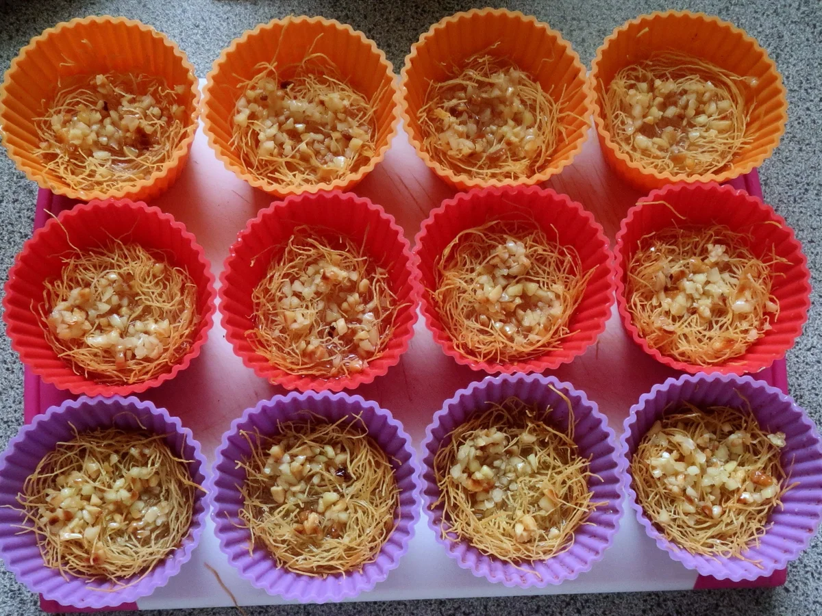Rezept: Backen: Kadayif-Nester / Kadayif-Muffins Bild Nr. 25 Backen: Kadayif-Nester / Kadayif-Muffins - Rezept - Bild Nr. 25
