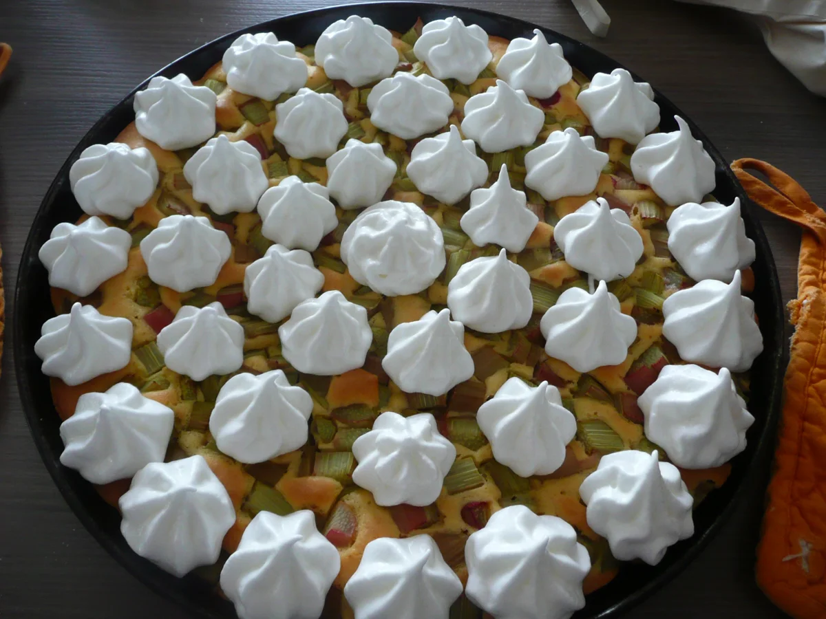 Rhabarberkuchen mit Baiser  - Rezept - Bild Nr. 24