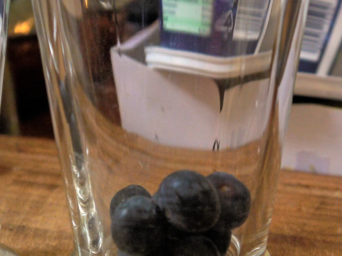 Rezept: Pistazien-Ricotta, frische Beeren, Schokolade Bild Nr. 26 Pistazien-Ricotta, frische Beeren, Schokolade - Rezept - Bild Nr. 26