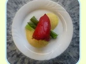 Tapa  Pimiento gefüllt mit Bulgursalat,auf grünem Spargel und Paprikaschaum - Rezept - Bild Nr. 24