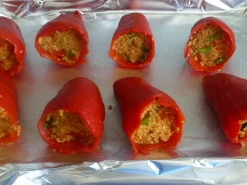 Tapa  Pimiento gefüllt mit Bulgursalat,auf grünem Spargel und Paprikaschaum - Rezept - Bild Nr. 28