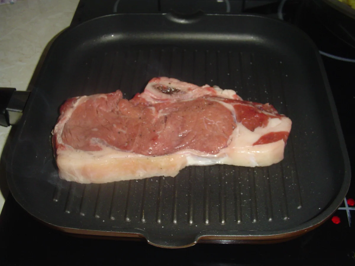 Rindersteaks mit Bratkartoffeln und Bärlauchbutter - Rezept - Bild Nr. 16