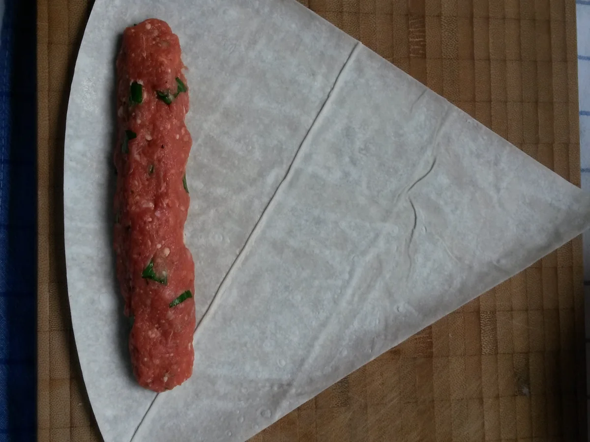 Gefüllte Teigrollen mit Hackfleisch und Feta - Rezept - Bild Nr. 26