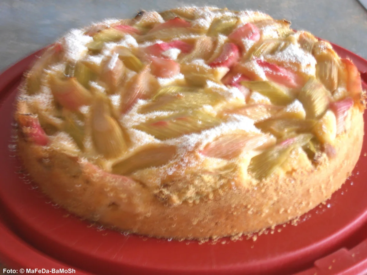 Rezept: Rhabarber-Joghurt-Kuchen Bild Nr. 13 Rhabarber-Joghurt-Kuchen - Rezept - Bild Nr. 13