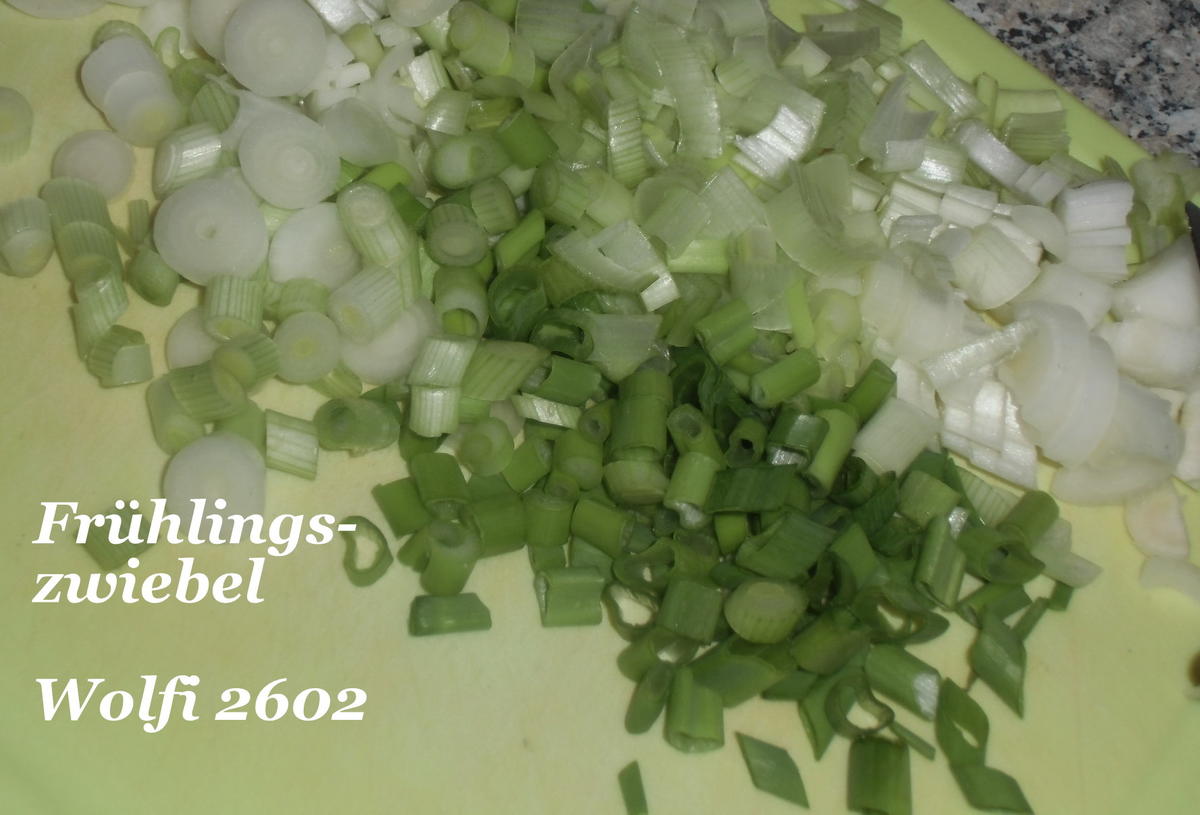 Vegetarisch : Gebratene Nudeln mit Champignon, Zucchini und Frühlingszwiebel - Rezept - Bild Nr. 35