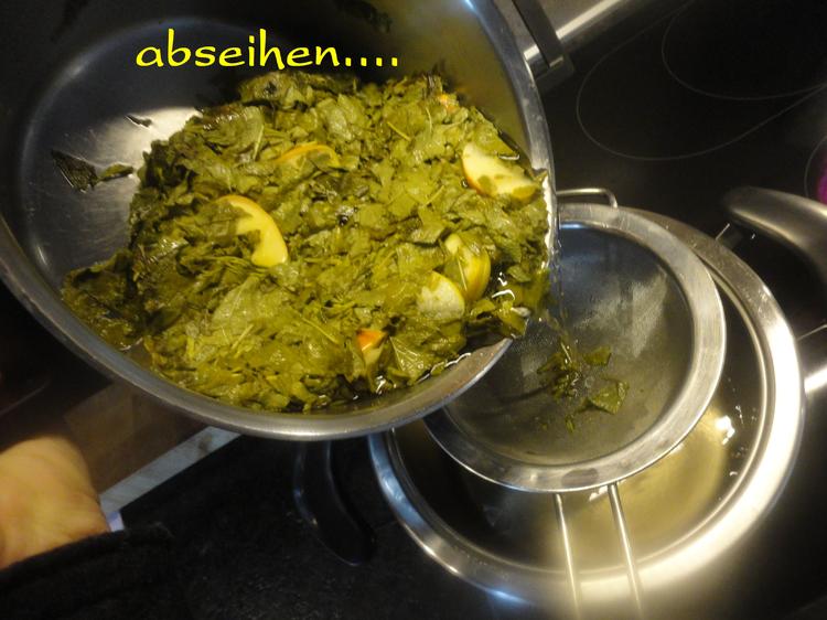 Zitronenmelissen Sirup - heiß angesetzt - Rezept - kochbar.de