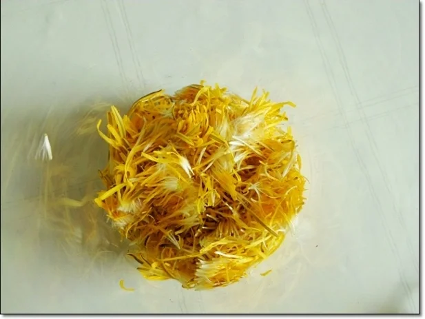 Rezept: Löwenzahnblüten – Likör Bild Nr. 22 Löwenzahnblüten – Likör - Rezept - Bild Nr. 22