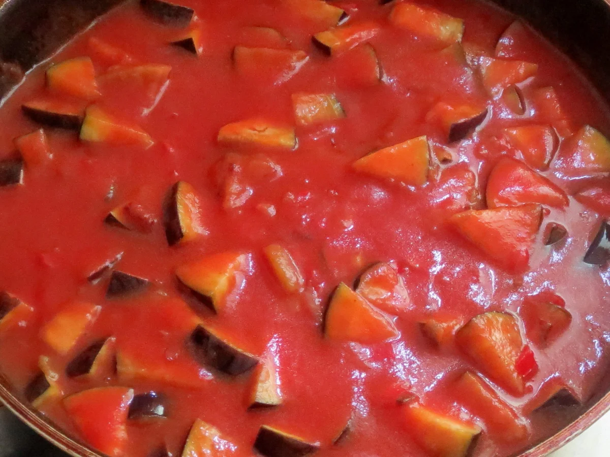 Rezept: Kochen: Hackfleischbällchen in Gemüsesauce Bild Nr. 18 Kochen: Hackfleischbällchen in Gemüsesauce - Rezept - Bild Nr. 18