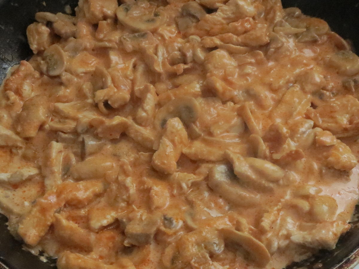 Kochen: Putengeschnetzeltes in Sahnesauce - einfach - von rainbow3 Kochen: Putengeschnetzeltes in Sahnesauce - einfach - von rainbow3