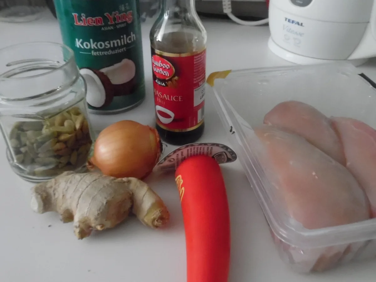 Saté-Spieße mit Erdnuss-Soße und Reis - Rezept - Bild Nr. 11