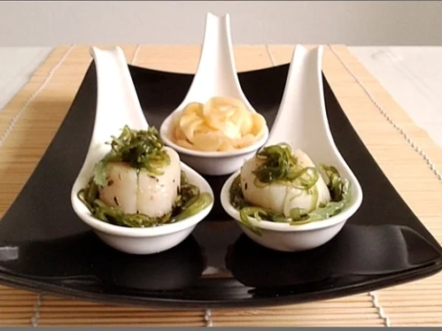 Rezept: Gebratene Jakobsmuscheln mit Wakame-Algensalat & Ingwerscheiben dazu Bild Nr. 27 Gebratene Jakobsmuscheln mit Wakame-Algensalat & Ingwerscheiben dazu - Rezept - Bild Nr. 27