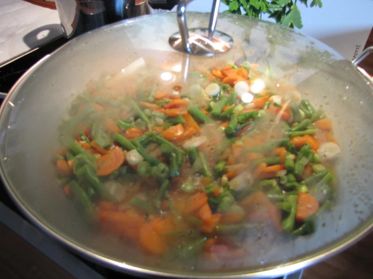 Thai Curry hot & spicy mit rotem Reis und Hähnchen - Rezept - Bild Nr. 21