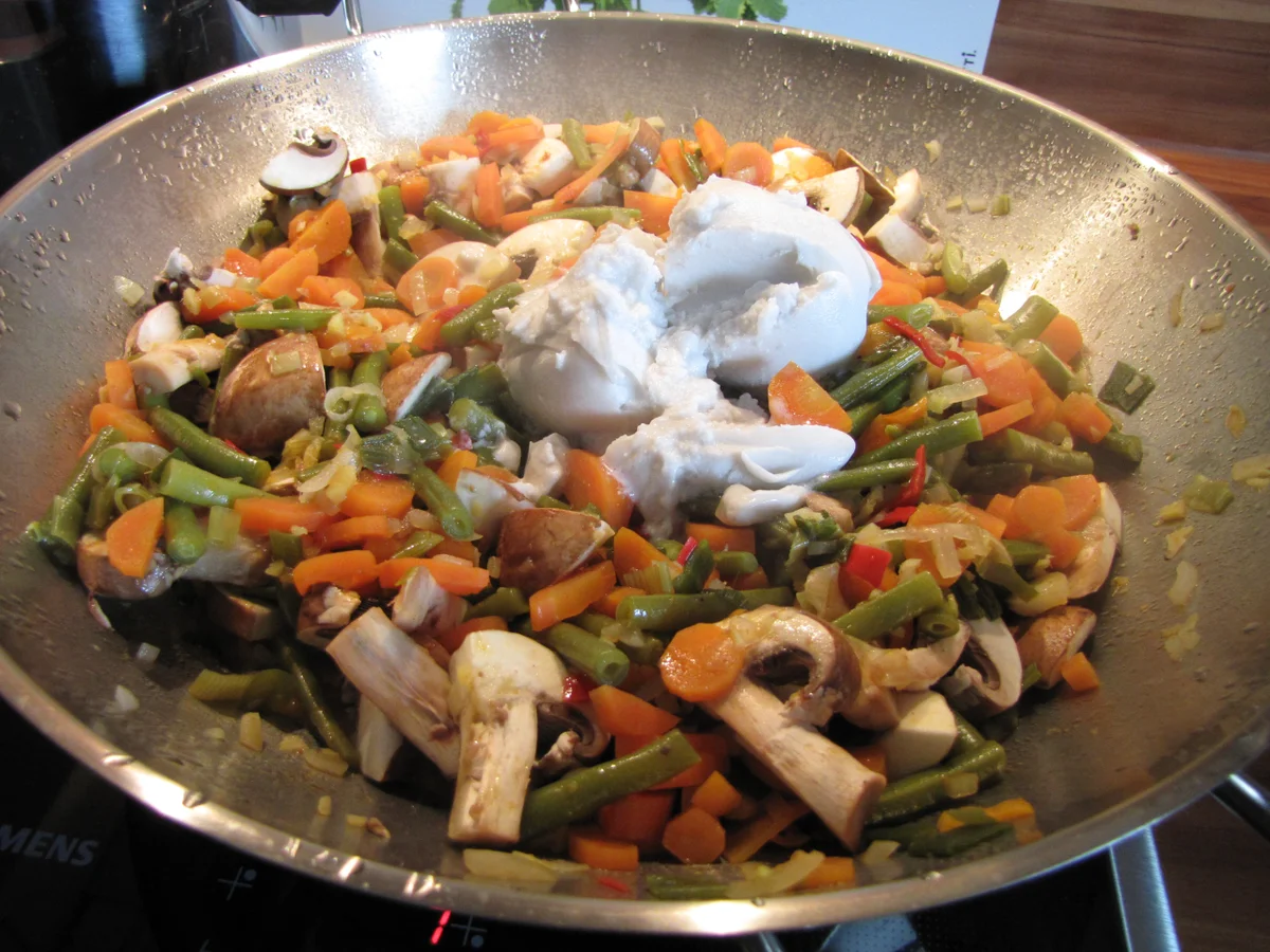 Thai Curry hot & spicy mit rotem Reis und Hähnchen - Rezept - Bild Nr. 22