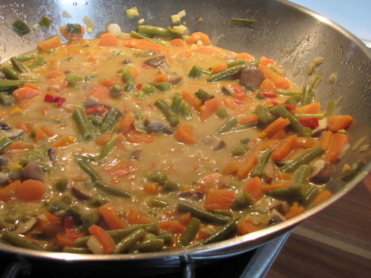 Thai Curry hot & spicy mit rotem Reis und Hähnchen - Rezept - Bild Nr. 27