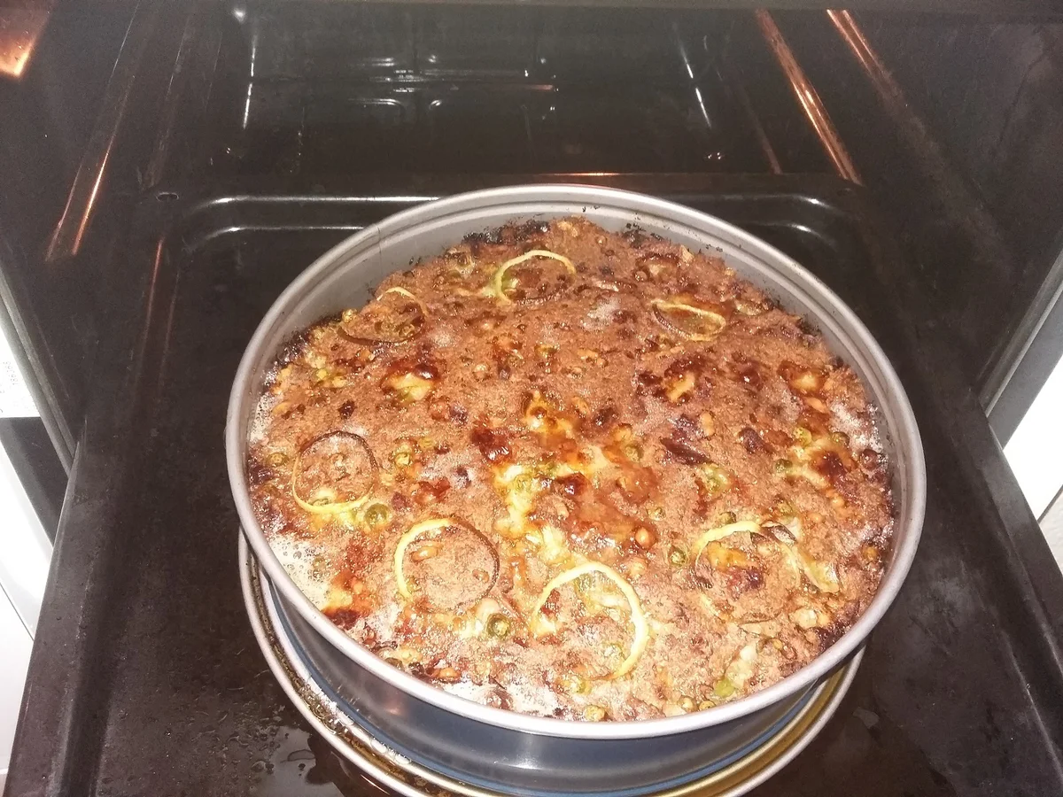 Rezept: Hackfleischkuchen mit Soße Bild Nr. 2 Hackfleischkuchen mit Soße - Rezept - Bild Nr. 2