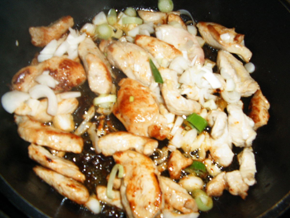 Putengeschnetzeltes in Erdnusssoße - schnell &amp; einfach - von wastel