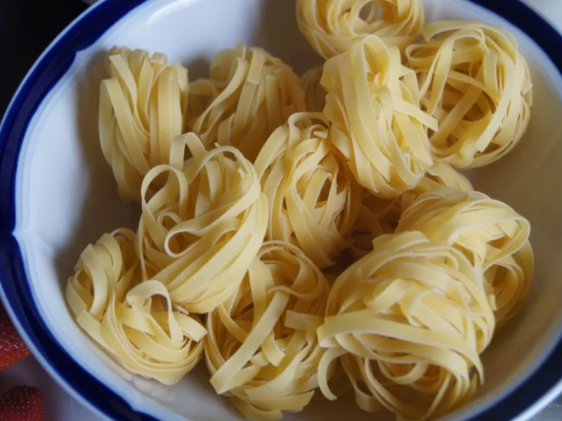 Rezept: Spargel mit Tagliatelle Bild Nr. 48 Spargel mit Tagliatelle - Rezept - Bild Nr. 48