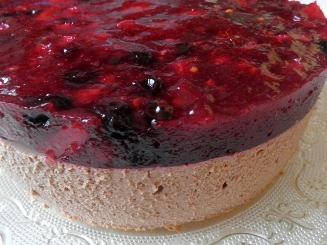 Kleine Beeren - Schoko - Mascarpone - Torte - Rezept - kochbar.de