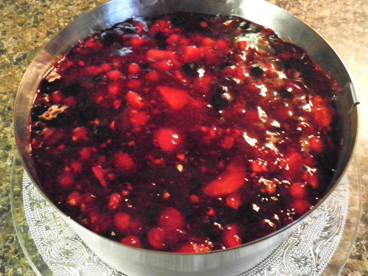 Kleine Beeren - Schoko - Mascarpone - Torte - Rezept - Bild Nr. 77