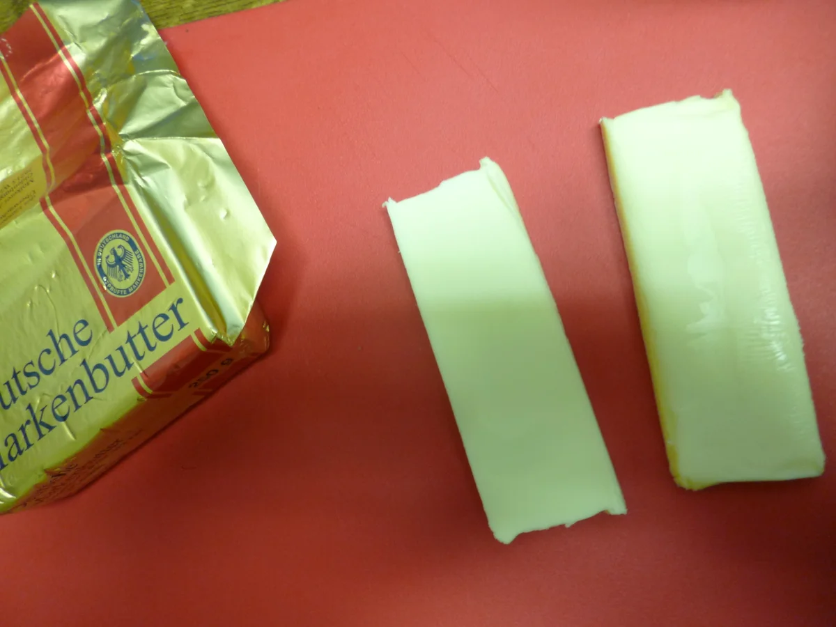 Rezept: Walnuss-Buttermischung Bild Nr. 53 Walnuss-Buttermischung - Rezept - Bild Nr. 53