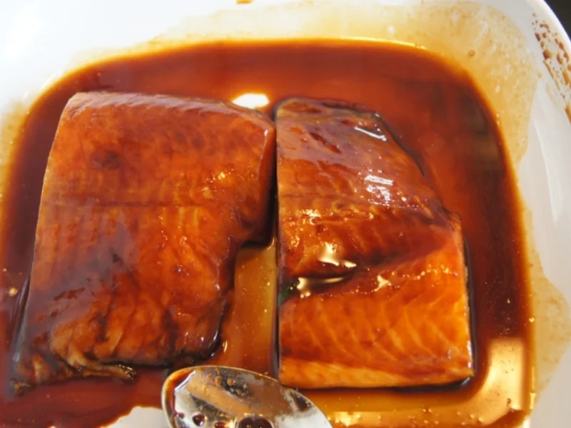 Rezept: Lachsfilet mit Rahm-Spinat und Curry-Kartoffelpilzen Bild Nr. 56 Lachsfilet mit Rahm-Spinat und Curry-Kartoffelpilzen - Rezept - Bild Nr. 56