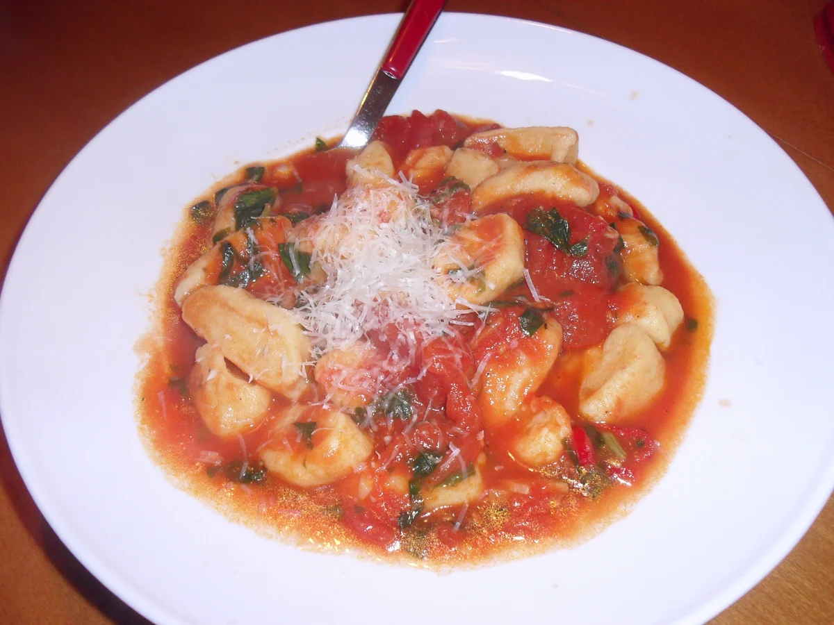 Ricottaklößchen in Tomatensoße - Rezept - Bild Nr. 69