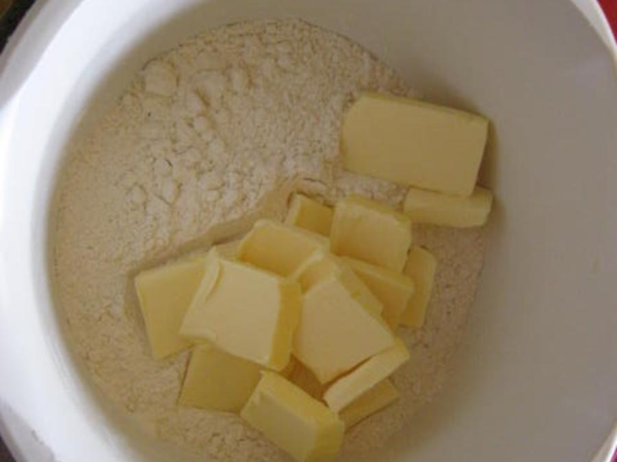 Quark Streusel Kuchen mit Rhabarber - einfach - von manschie
